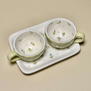 ست دو نفره قهوه خوری و تال شکوفه سبز کمرنگ