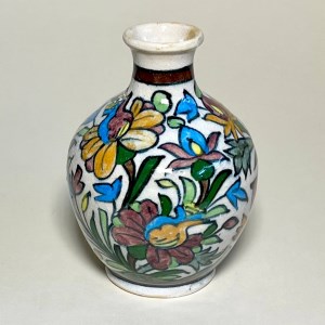 گلدان سفالی گرد کوچک لبه‌دار نقاشی زیرلعابی گل و بوته سنتی