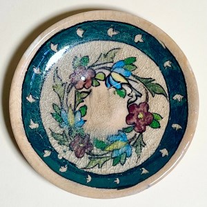 نعلبکی/دیوارکوب سفال نقاشی گل و بوته حاشیه سبز زیرلعابی سنتی 