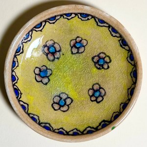 نعلبکی/دیوارکوب سفال نقاشی گل زمینه زرد زیرلعابی سنتی 