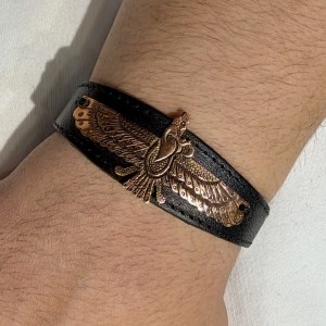 دستبند مس و چرم فروهر قلم زنی ریز قلم