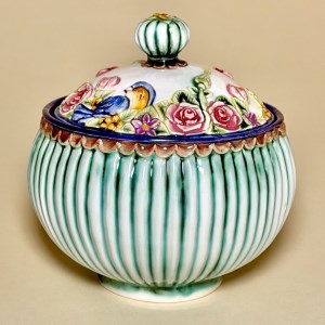 قندان نقش برجسته زندگی 
