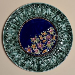 بشقاب، دیوارکوب گل به سر نقش برجسته کیمیا